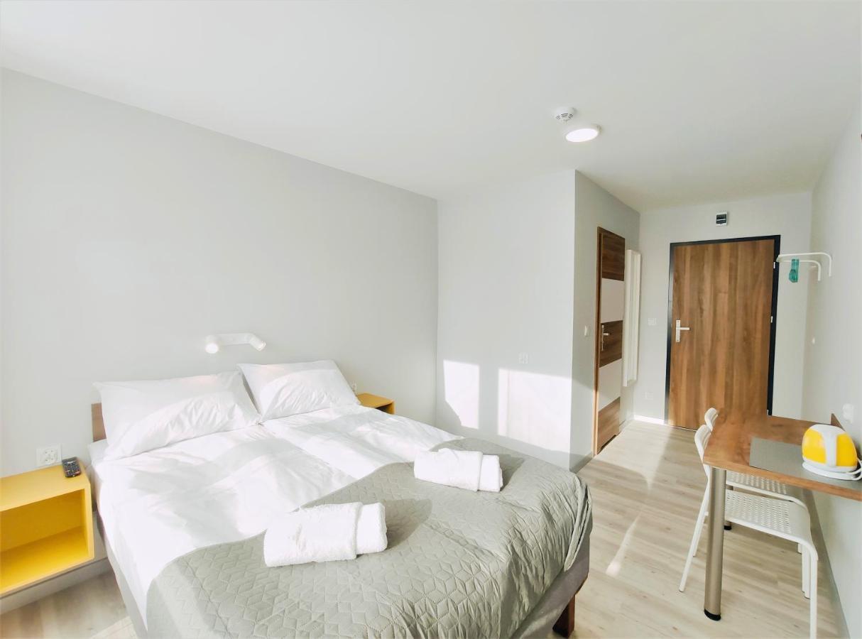 Zefiro Ogrody Aparthotel กดัญสก์ ภายนอก รูปภาพ